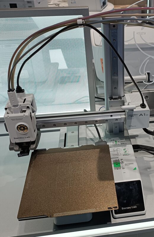 Bambu Lab Patent Filings Point to an Automatic Printhead-Swapping System With Built-In Nozzle Monitoring