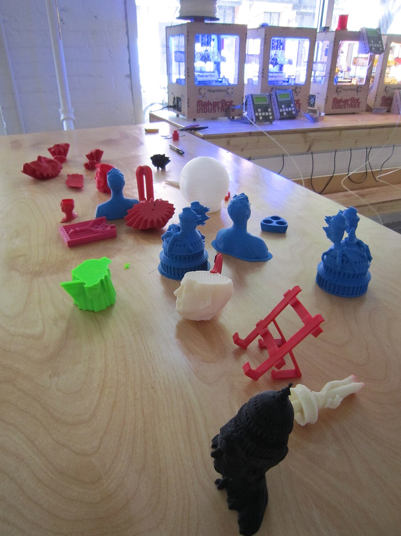 Fahz 2.0 Turns Side-Profile Photos Into Print-Farm Orders With No CAD Step
