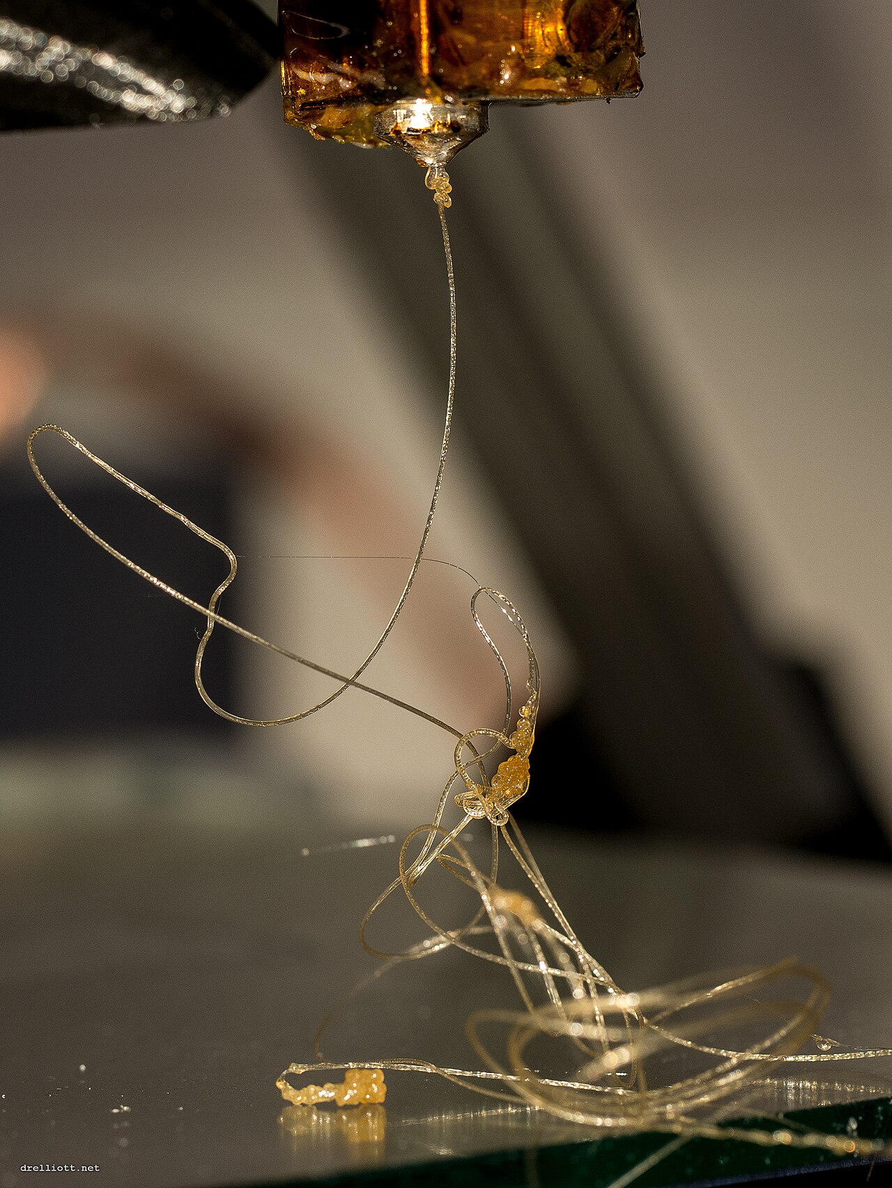 'Necroprinting' Wins an Ig Nobel: McGill's Mosquito-Proboscis Nozzle Prints 20-Micron Lines Finer Than Any Commercial Tip