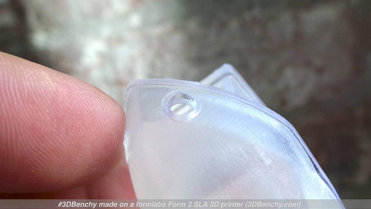 RepRapMicron's Fibre-Optic UV Head Prints a 0.5 mm Benchy in Resin