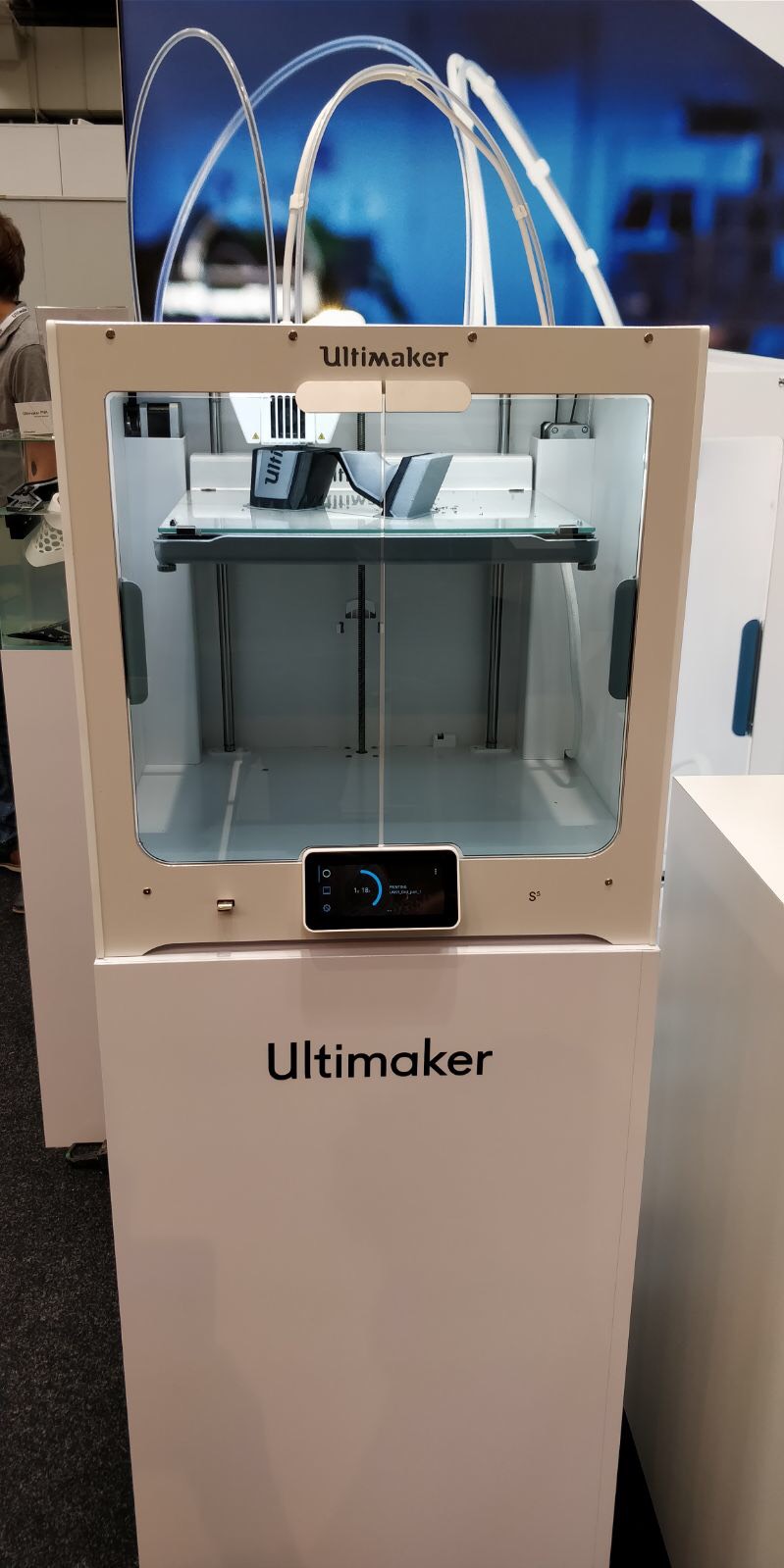 Inside a Singapore Cleanroom Where UltiMaker Printers Mass-Produce Synthetic Skin