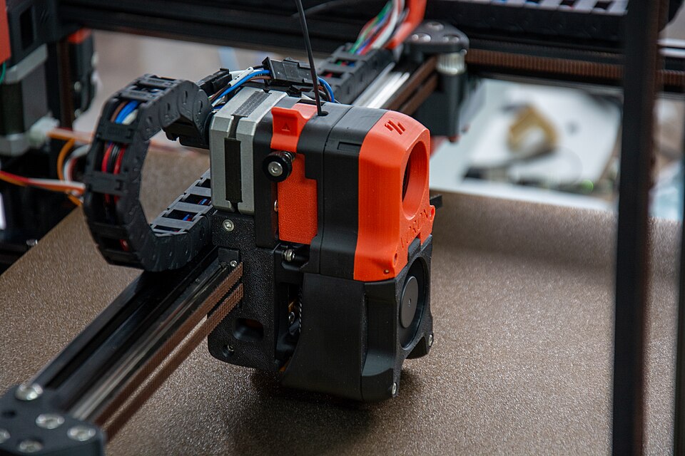 From a Rose-Hulman Apartment to RAPID 2026: Unlayered 3D's Bet on Five-Axis Desktop Printing