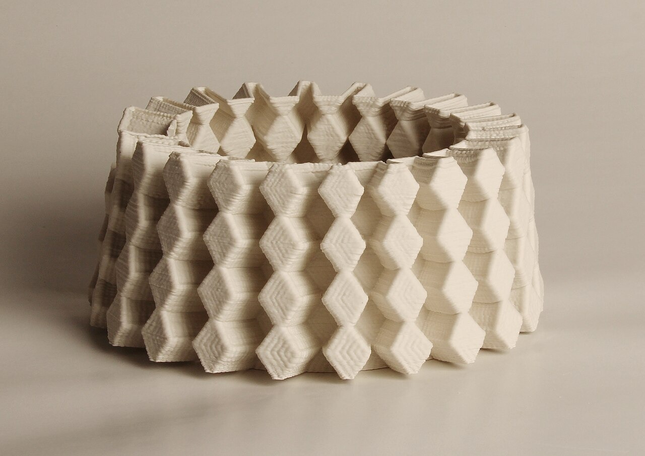 WASP Is Testing a Dual Extrusion Process That Prints Earth and Plastic in Alternating Layers
